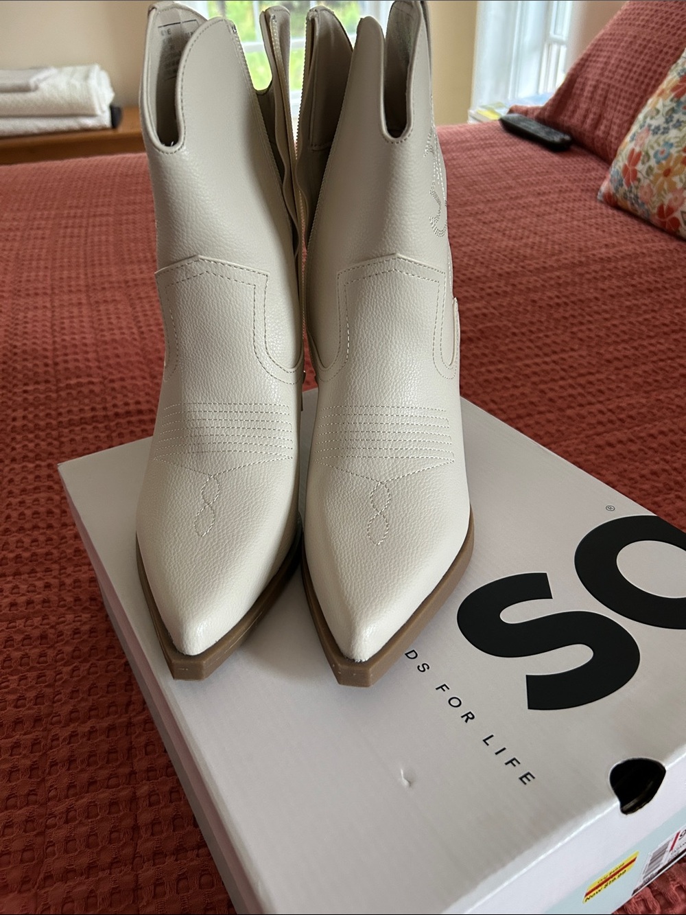 So Good For Life White Pointed-Toe Western Ankle Boots